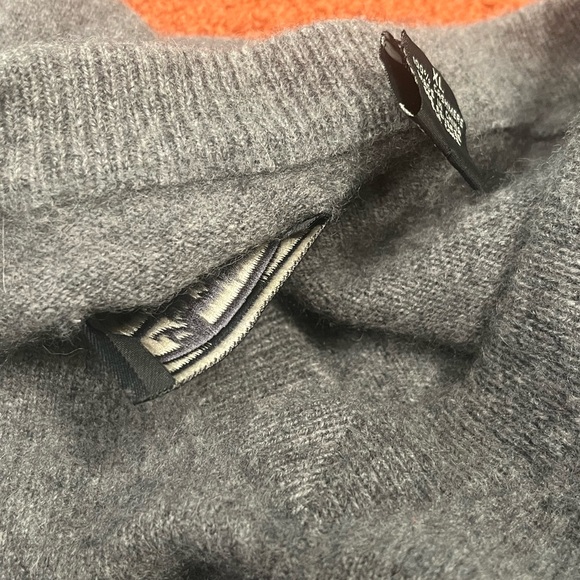 Classic Gap Tailored Vest - Picture 10 of 10